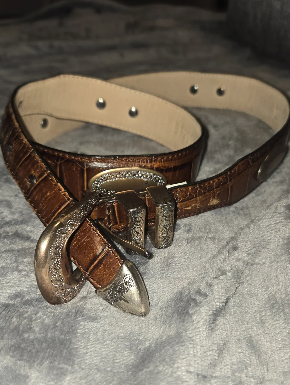 FOSSIL-Vintage Leather Belt Brown with Brass Details-Size Large